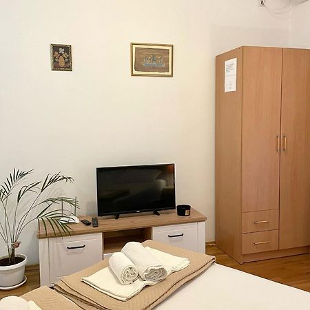 Apartment Kralj Котор Екстериор снимка