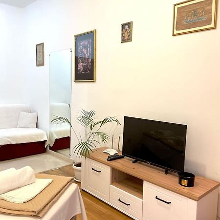 Apartment Kralj Котор Екстериор снимка