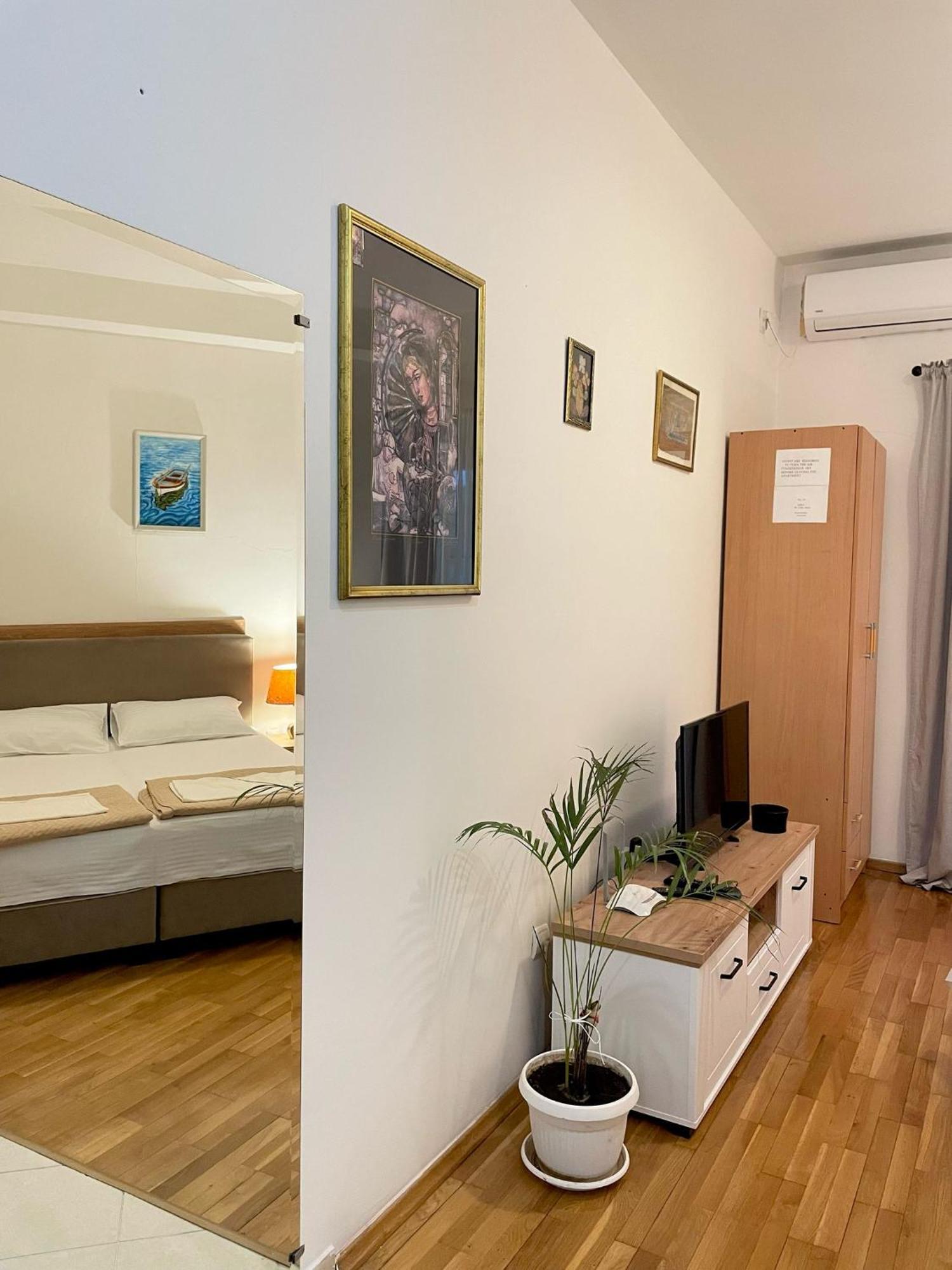 Apartment Kralj Котор Екстериор снимка